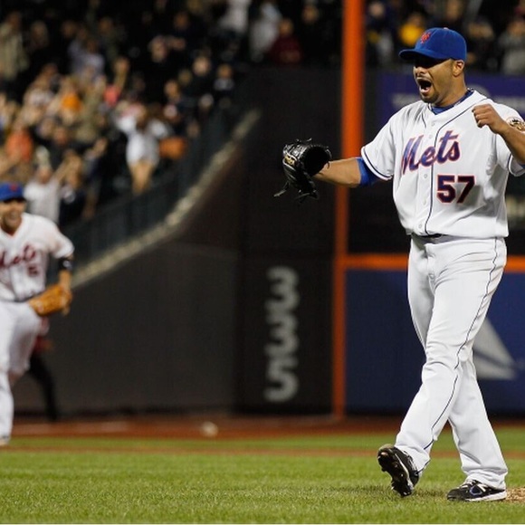 NY Mets white alternate Santana Jersey - Picture 6 of 6